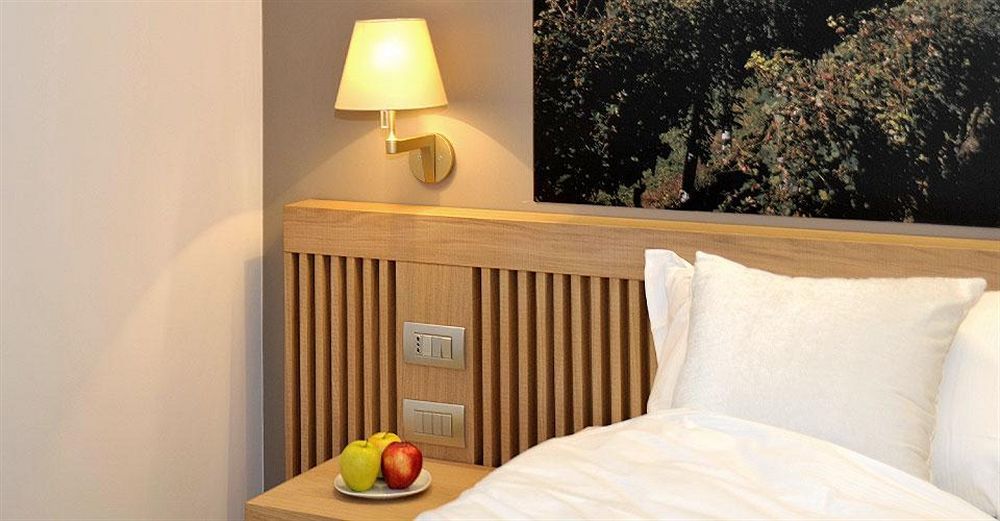 Wine Hotel Retici Balzi Poggiridenti エクステリア 写真